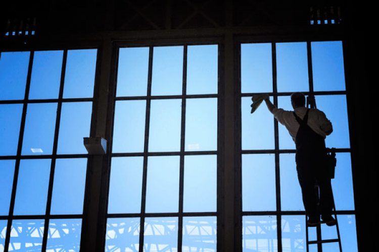 commercial-window-cleaning-service